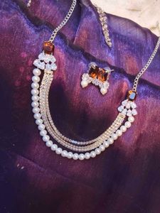 Pearl And Rhinestone Necklace Set