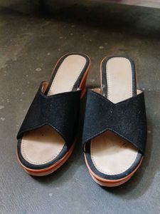 Wedge Heels Black Tan