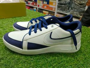 Nike Sneakers - Casual Style