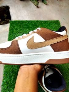 NIKE Stylish Brown &amp; White Sneakers