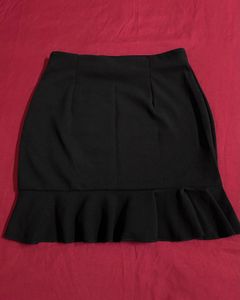 Tokyo Talkies Chic Black Ruffle Mini Skirt
