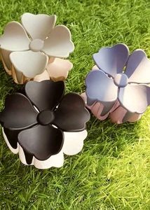 Floral Hair Clips