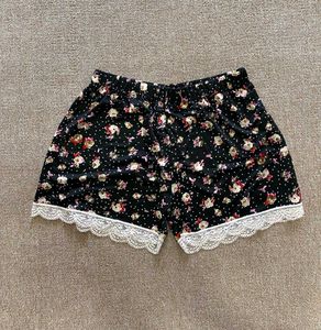 Hot Floral Nikkar