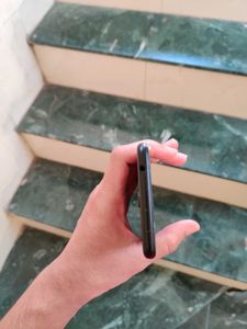 Redmi 5 with Unlimited Storage On Google Photos