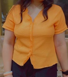 It’s a Cute Orange crop top