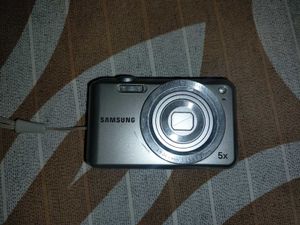 Samsung 5x zoom Photo Shoot Digital Camera