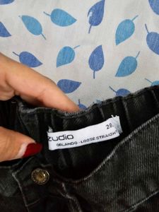 Black Cargo Pants Outfit with tank top