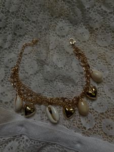 Heart & Shell Charm Bracelet