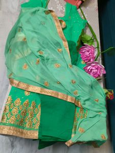 Green &amp; Gold Indian Salwar Kameez