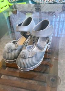 Girls heels