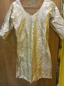 Shimmer Kurti N Paint