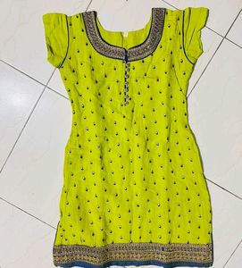 Embroidered Green Kurta With Dupatta, Dhoti Pant