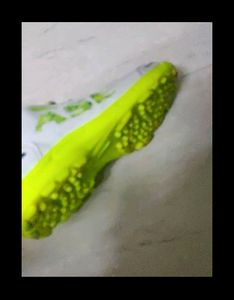 Criket Shoe ASE Green colour!