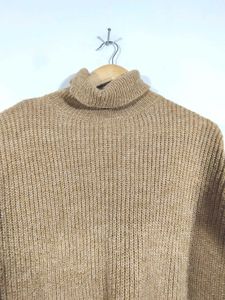 Beige Sweatshirt (Women&#39;s)