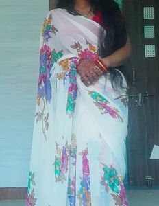 Georgette Saree Multicolour Floral Print