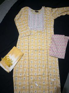 Elegant Floral Kurta Set  &amp; suit for women