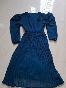 Pemplum Midi Dress
