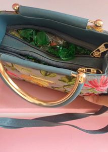 Handbag