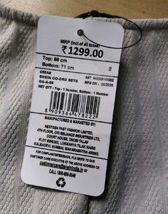 Sleeveless Textured Waistcoat