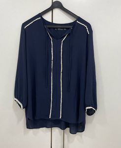 🌟 Boho Chic Dream: Zara Navy Pom-Pom Blouse! 💙✨