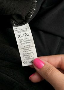 Black Top with removable pads