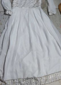 Elegant White Dress💝🕊️