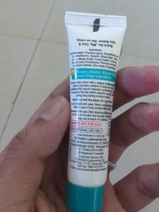 Venusia Max Moisturizing Cream