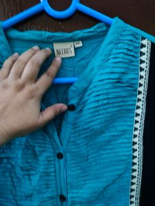 Neerus Kurta