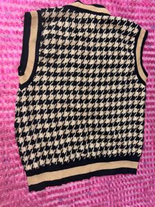 Zara Houndstooth Sweater Vest