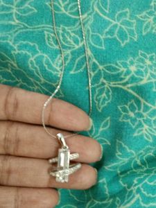 lovely Silver chain with diamond pendant and earri