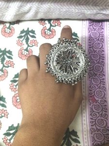 combo of 1 naath , 1 ring and lipstick