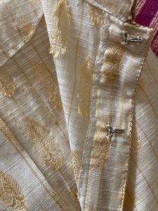 Elegant Kurta with light zari work