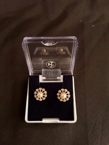 Ad Diamond  Stud  Earring