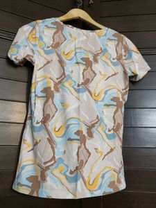 Honey by pantaloons mumti coloured printed tshirt