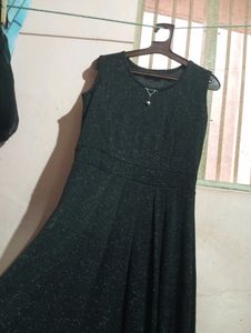 ⚫Black⚫ Shimmery Long Gown Size:Xl.