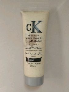 Calvin Klein- Apricot Facial Scrub With Vitamin B5