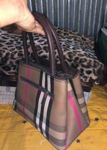 Korean Burberry Handbag(Authentic Quality)
