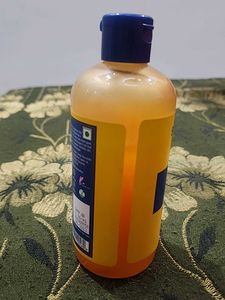 St. BOTANICA Goji Berry Body Wash with VITC C