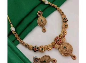 Three Piece Jewelery Set Golden Colour New
