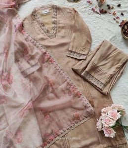 Kurta With Duppata And Bottomwear