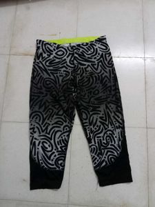 Reebok Capri Leggings