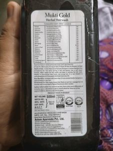 laHarbal Shampoo Without Any Hygienic Cha