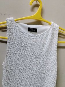 Chic White Bodycon Midi Dress