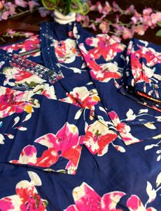 A Line Floral Pure Cotton Kurta With Pants
