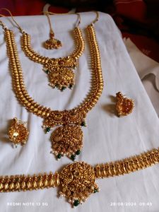 Semi Bridal Set
