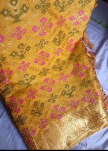 🥳OFFER Yellow Haldi Saree...