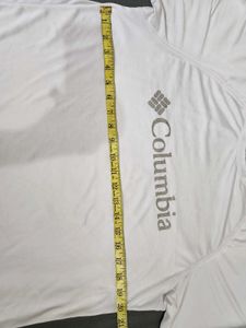 Columbia White T-Shirt🇰🇷🇰🇷🇰🇷