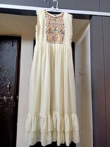 Women&#39;s ethinic Embroidery Vest &amp; Kurta
