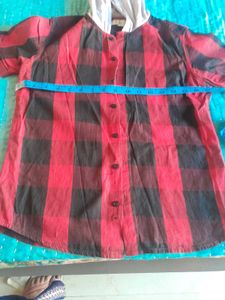 Red &amp; Black Plaid Hooded Shirt