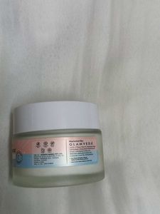 GLAMVEDA MOISTURIZER